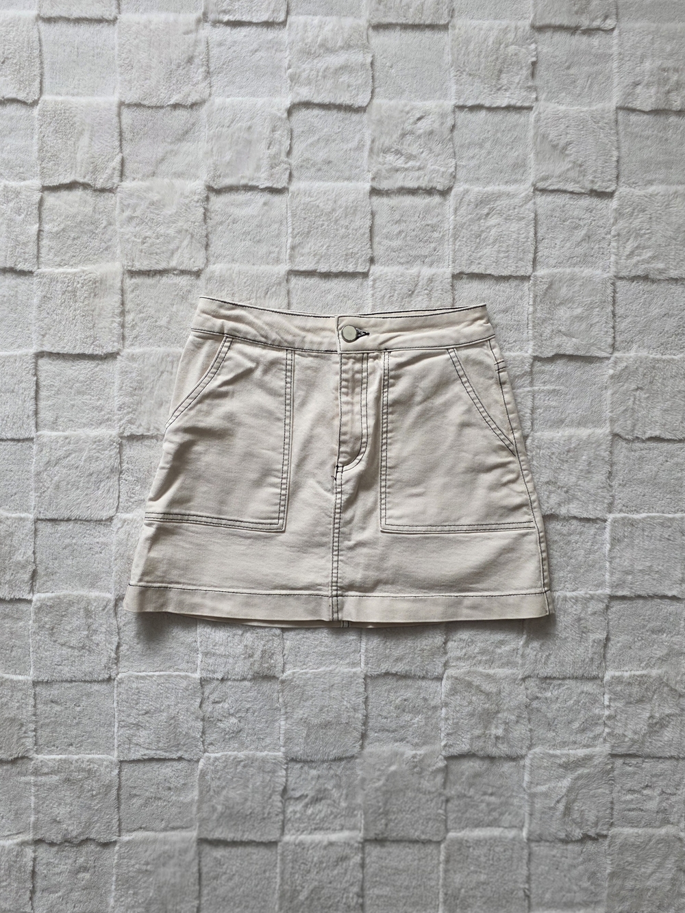 Zara Cream Mini Skirt with Contrast Topstitching